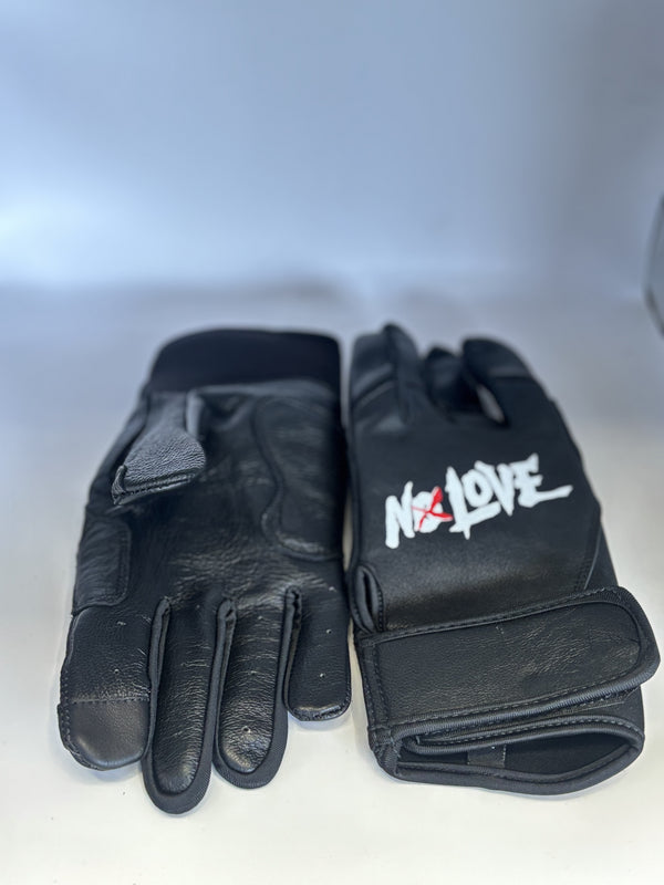 NO LOVE signature gloves.